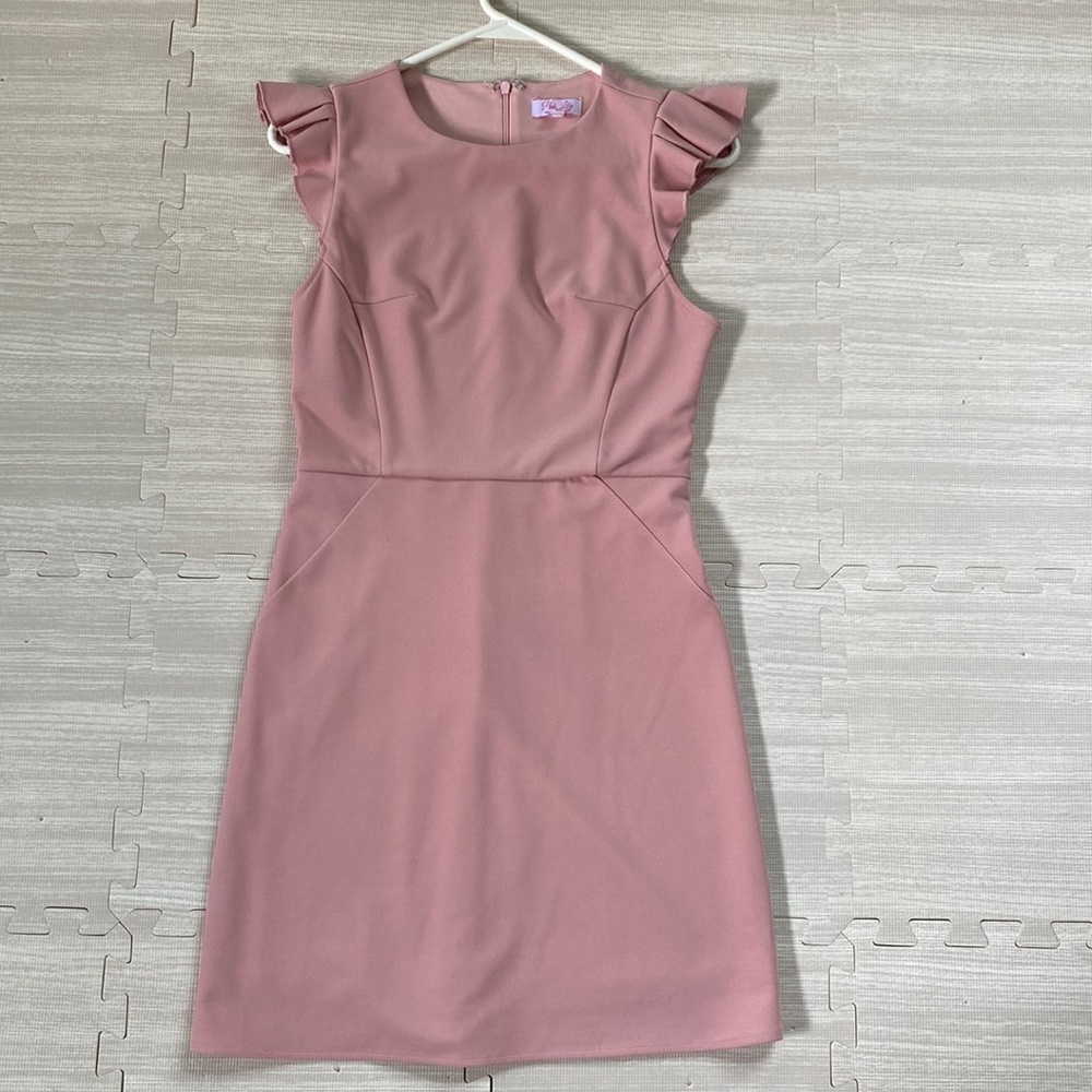 Women’s Ruffle Sleeve Dress